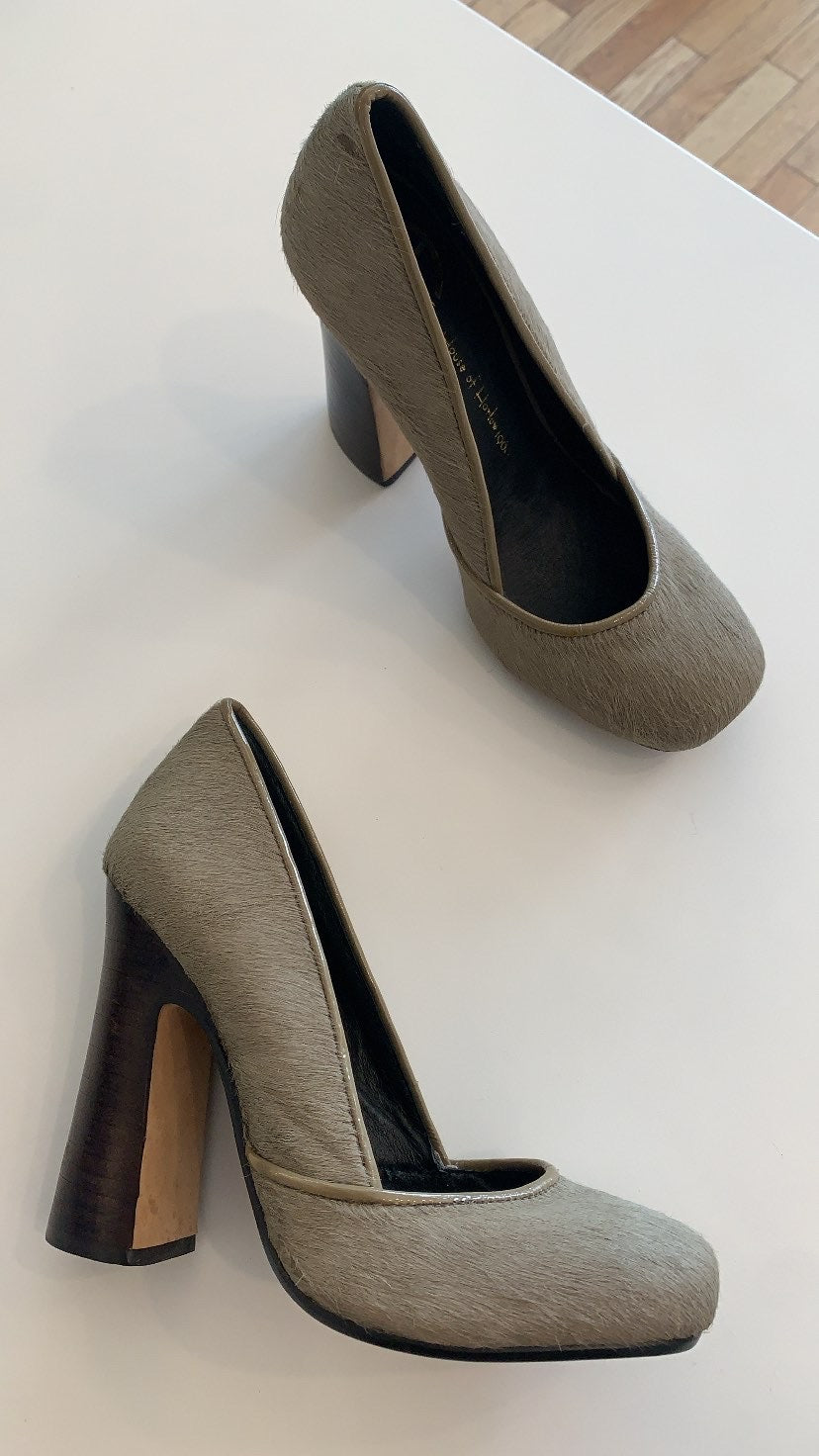 Pre-loved House of Harlow 1960 Taupe Pony Hair Pumps