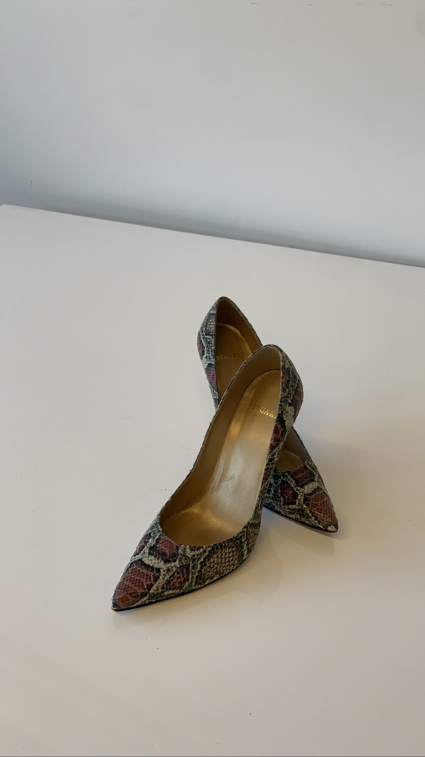 LUXURY CONSIGNMENT - Python Stuart Weitzman Pumps