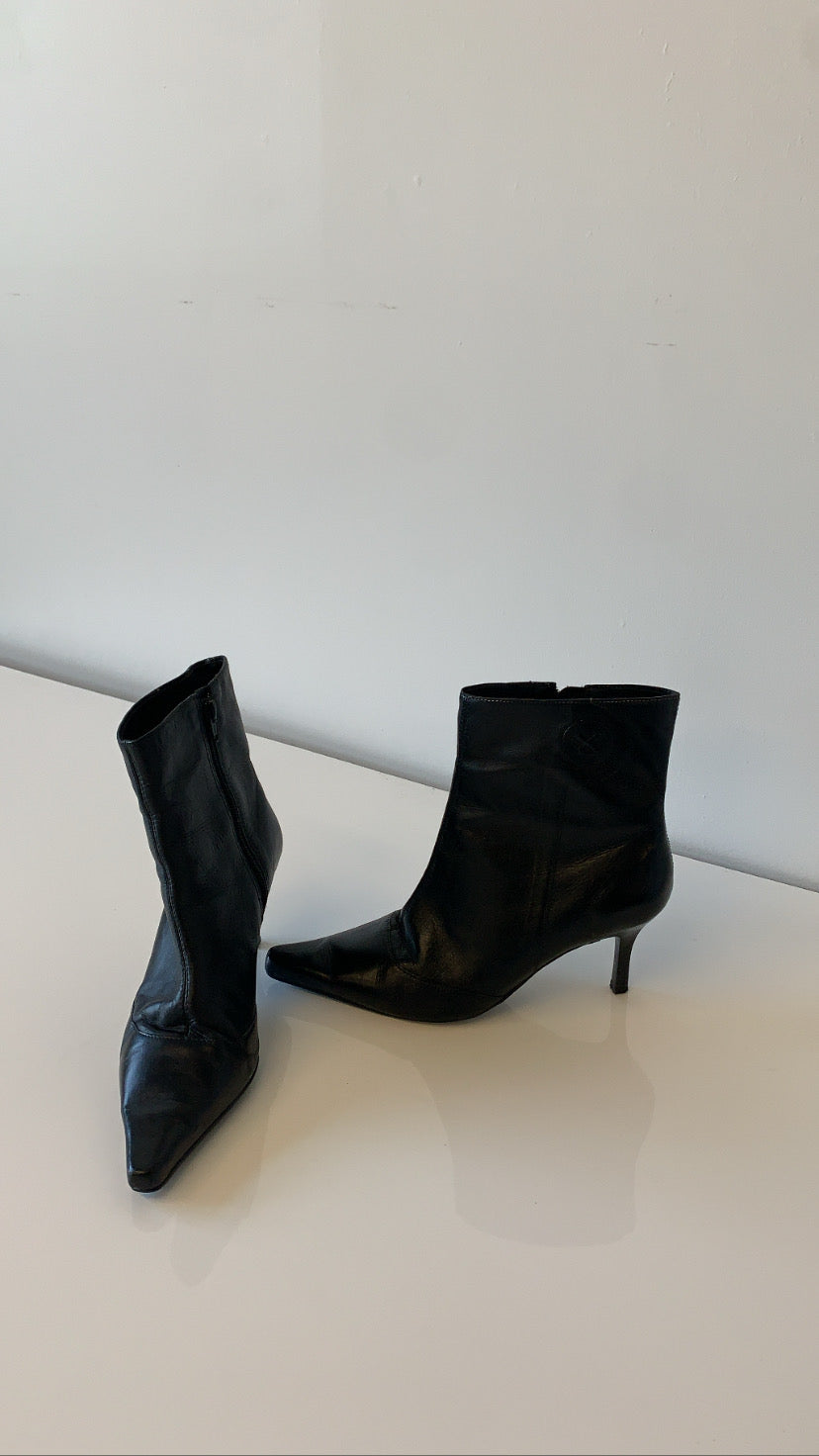 Ankle Pointy Toe Boots