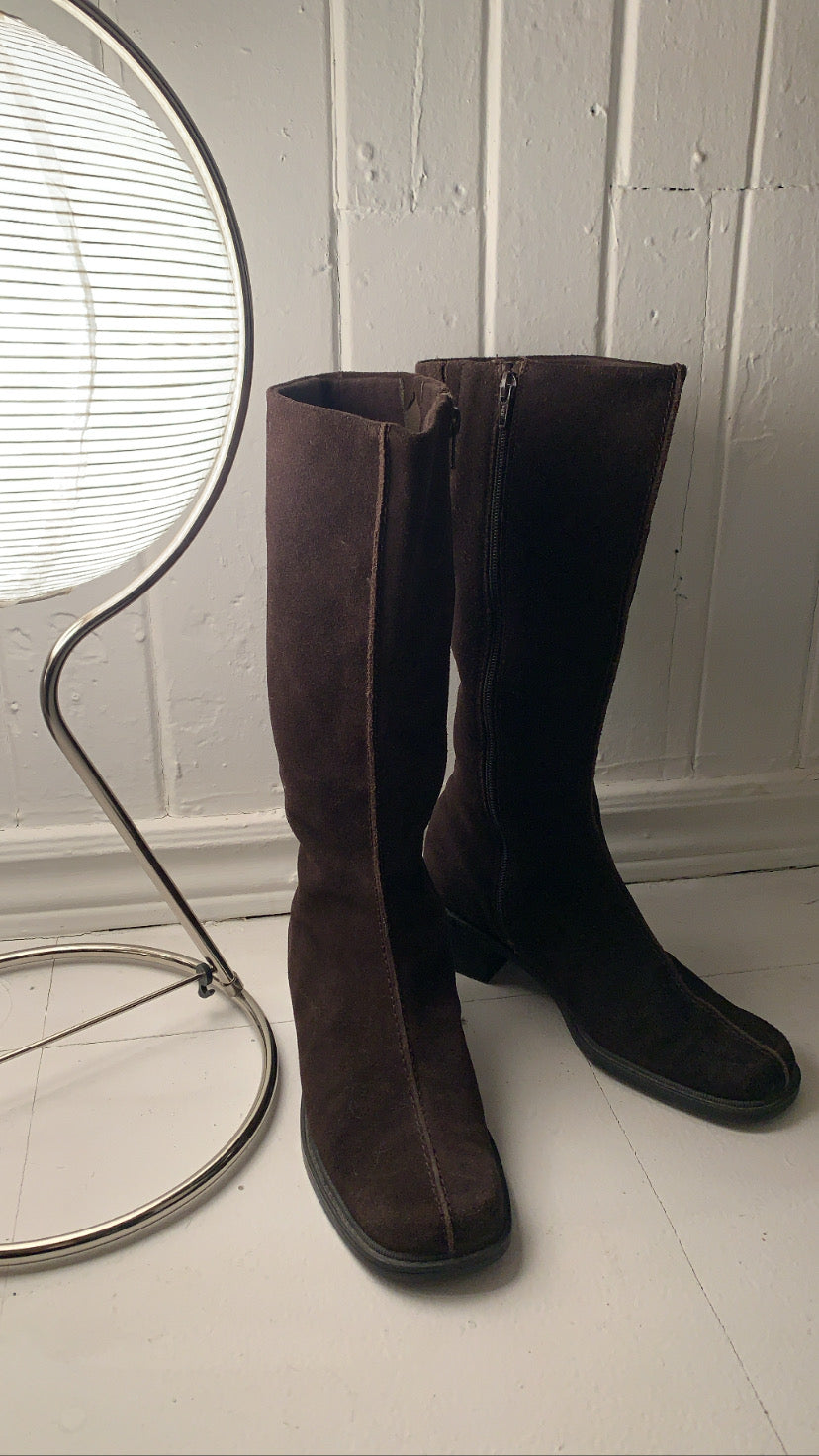 Choco Suede Boots