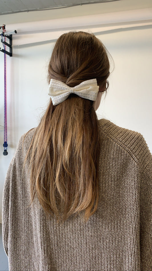 Multi-textured Raffia Bow