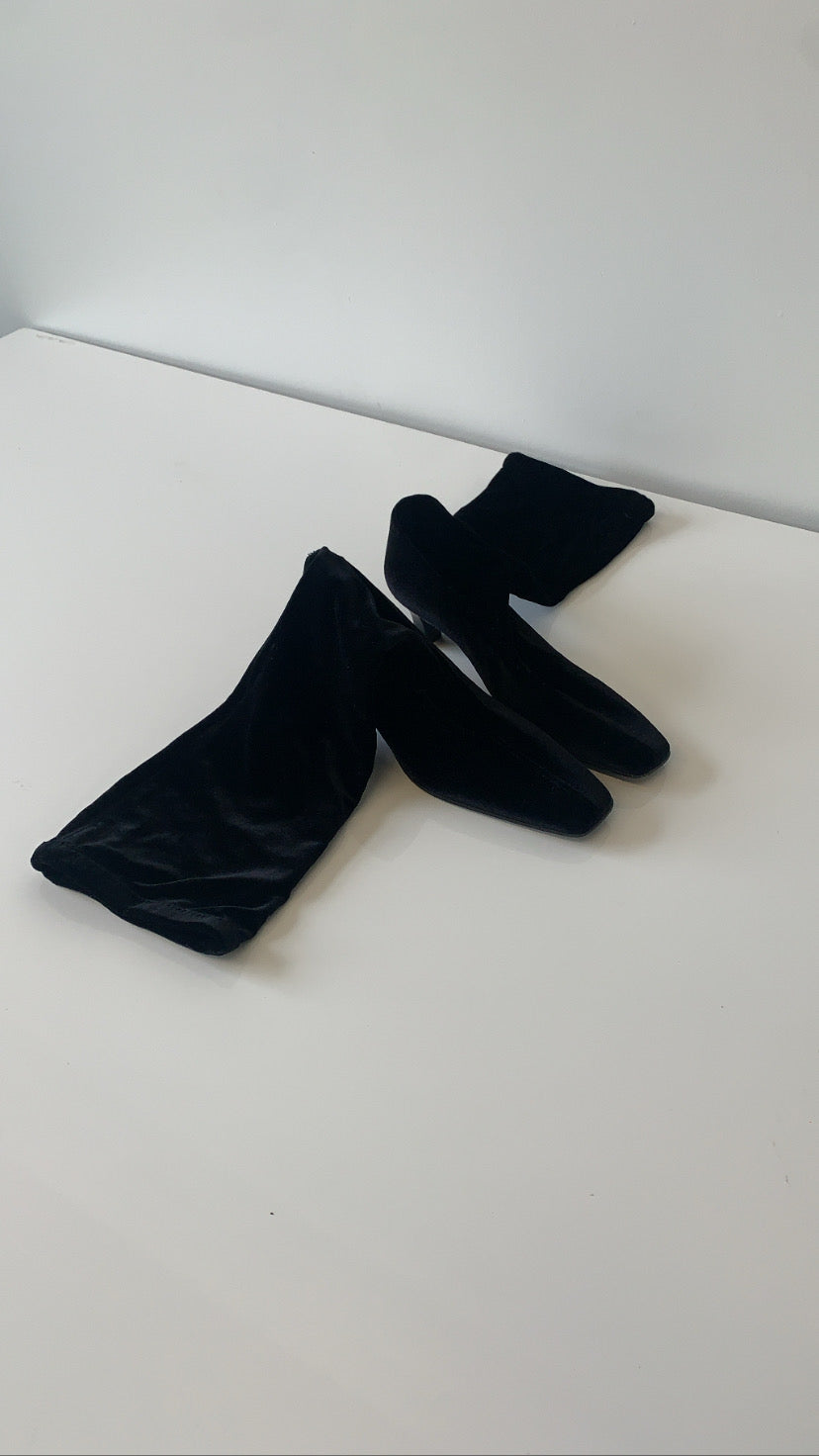 Velours Noir Sock Boots