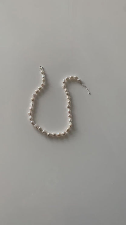 Mahébourg Baroque pearl choker (Pre-order now!)